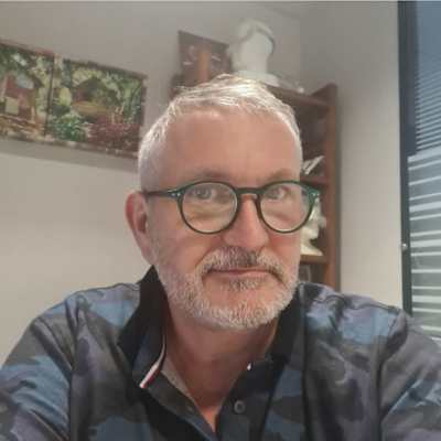 Portrait de Dr Arnaud Dierick