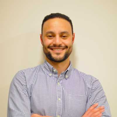Portrait de Dr Manil Benlounes