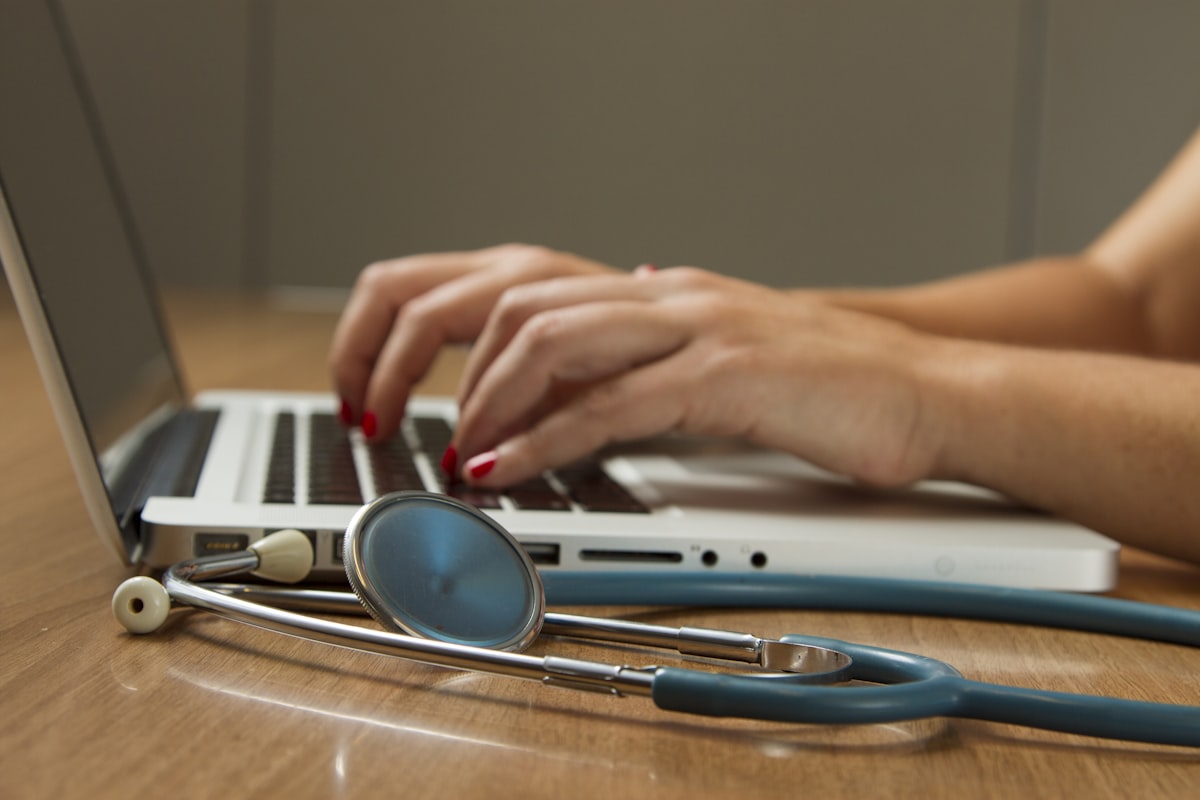 Consultation médicale au centre du sommeil Somnology